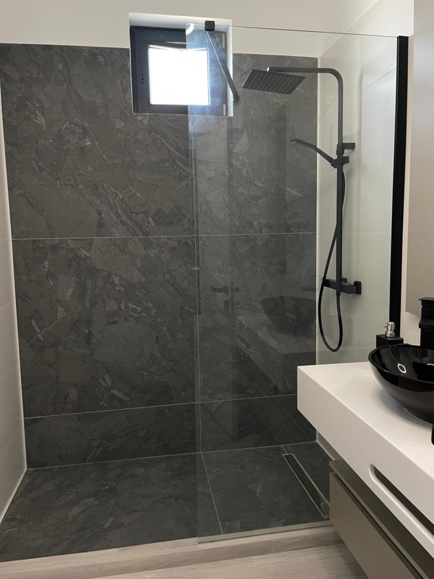 Mamaia Nord Vip Aparthotel Navodari Bagian luar foto